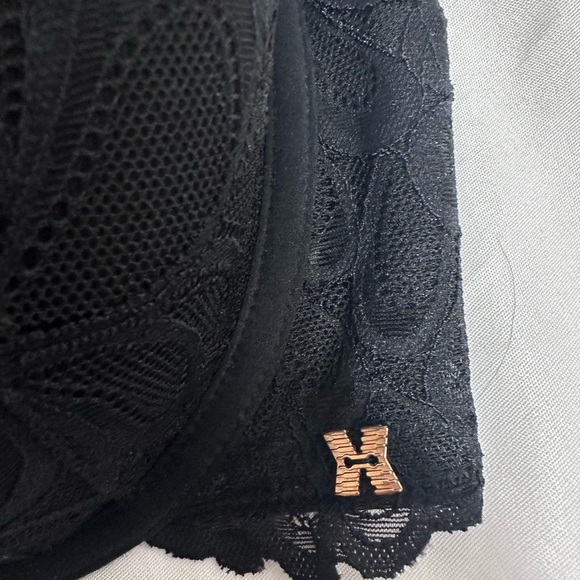 Savage X Fenty Womens Black lace Bra Size 38DDD (F) - Picture 5 of 11